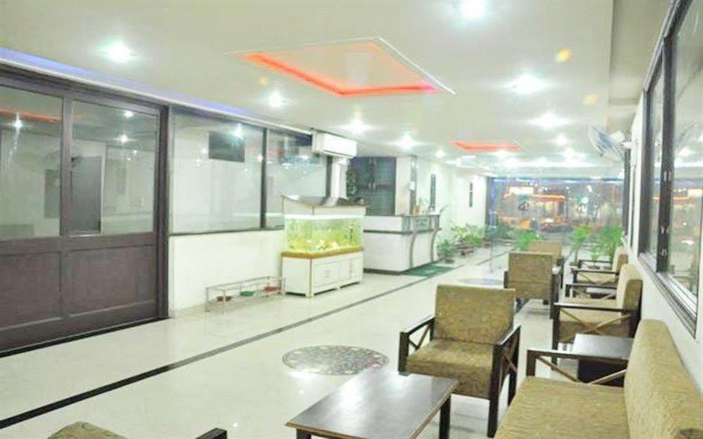 Hotel Dawat Palace Agra  Ngoại thất bức ảnh